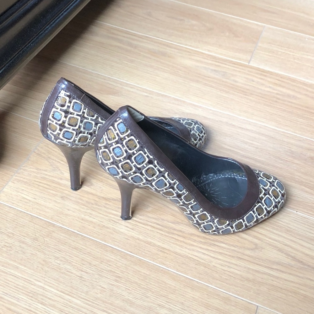 High heels - Picture 3 of 4